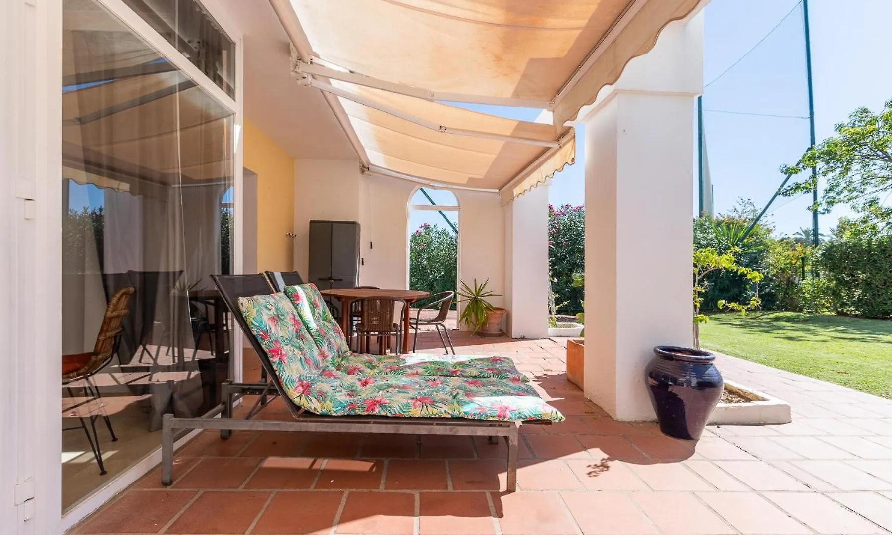 Apartamento Con Piscina En 1ª Linea Golf La Quinta بينهافيس 0*,